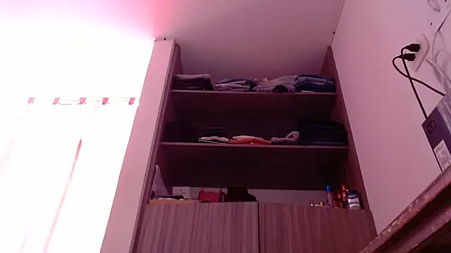 nicolle_milf1978 live sex cam