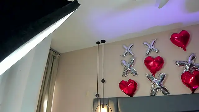 NoraDasilva live sex cam