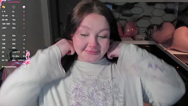 LilyBelll's cam snapshot