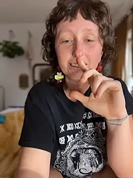 mossy_kiss live sex cam