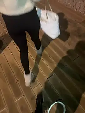 AlyssaFoxx_'s cam snapshot