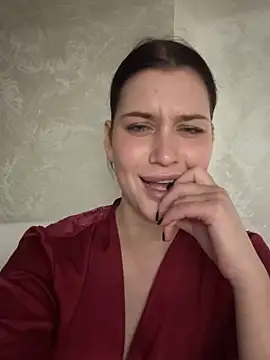 KikiWatson live sex cam