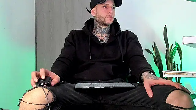 _jamesleandros1 live sex cam