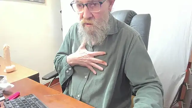 Uncle_Hottie's cam snapshot