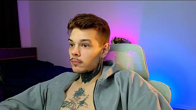 DENIS_HERE's cam snapshot