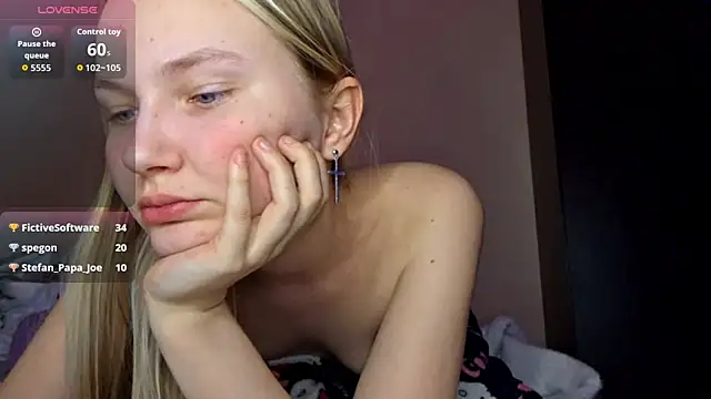 KarinRobertson live sex cam