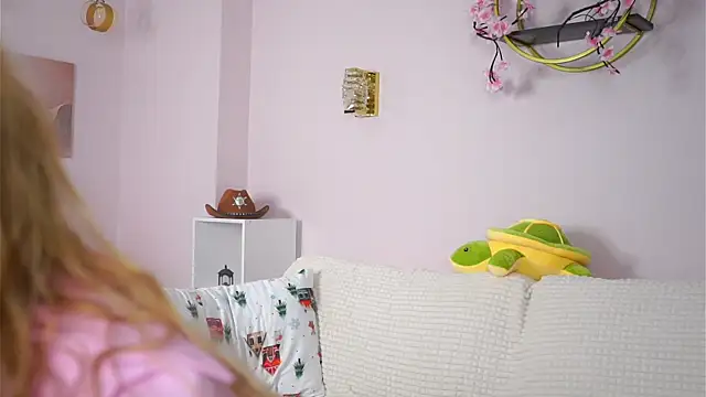 SunnivaCovil live sex cam