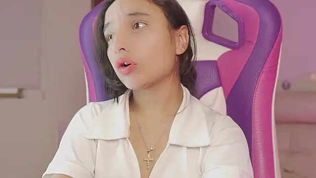 _emily_jonexs's cam snapshot