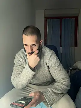 Gioeltoro89 live sex cam