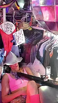 gurlnips live sex cam