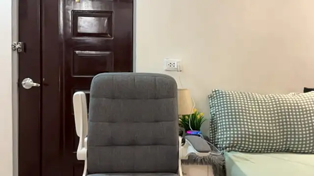 Your_sweetnaughty143 live sex cam