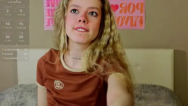 TiffinyMergist live sex cam