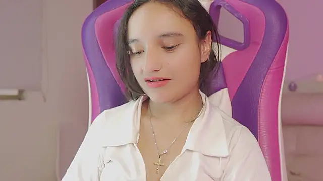 _emily_jonexs's cam snapshot