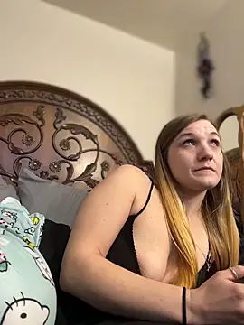 Kitty_DaCocks's cam snapshot