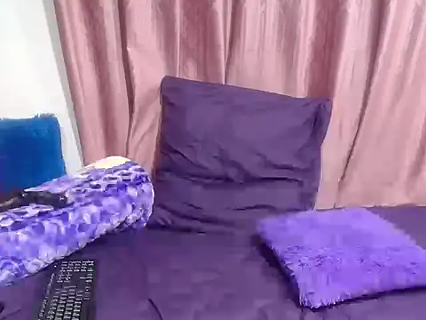 CherrieLollyPoP's cam snapshot