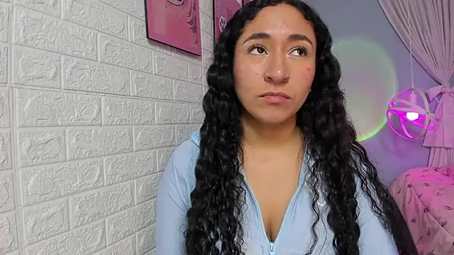 Dany_Moon_'s cam snapshot