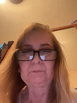 Irina2909@xh's cam snapshot