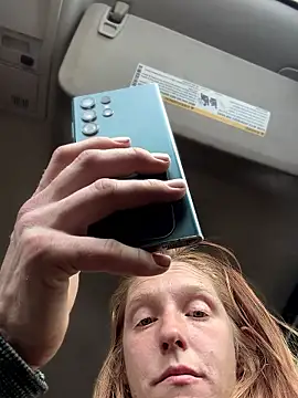 GoldenFlameGoddess's cam snapshot