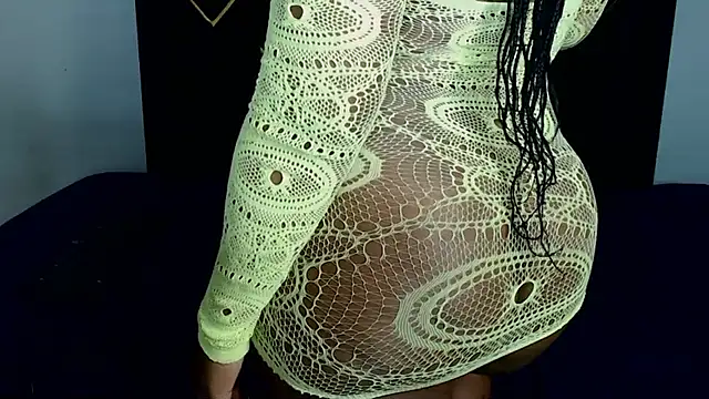 EbonyBentley's cam snapshot