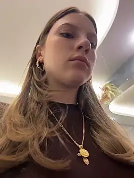 YourSweetArya's cam snapshot