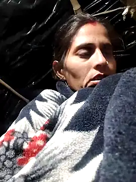 Bhavna8080 live sex cam