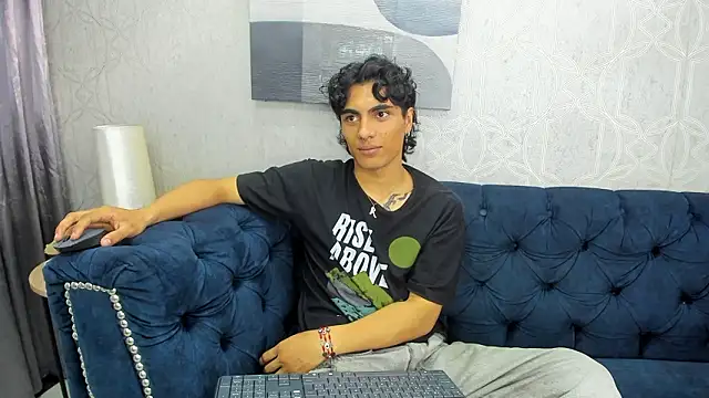 MattFiore live sex cam