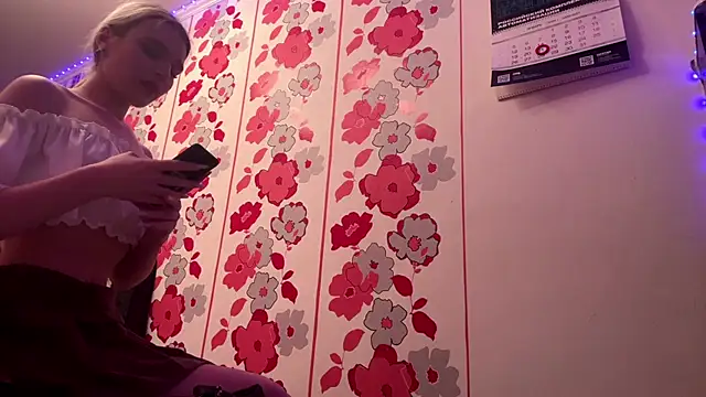 MiaBerlateen live sex cam