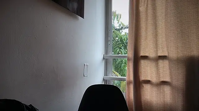 romeolovedark live sex cam