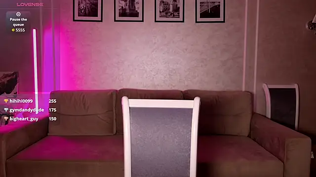 _moon_girl_18 live sex cam