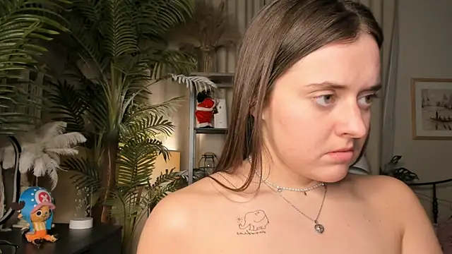 ThelmaJusto live sex cam