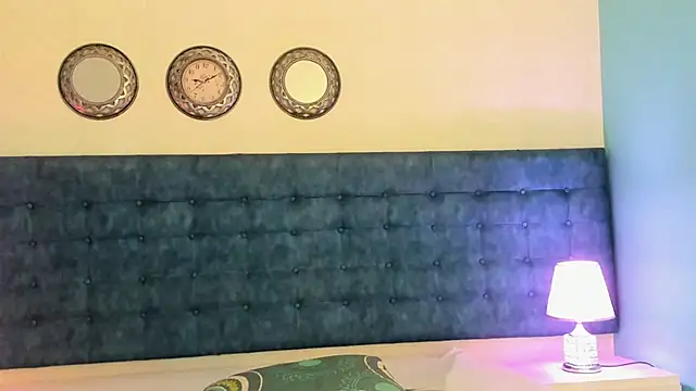 LexiCriimson live sex cam