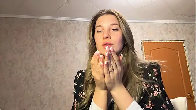 Jolievic's cam snapshot