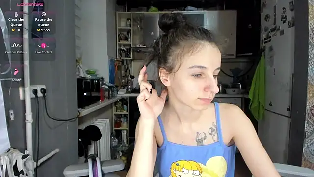 _Nika_Kik live sex cam