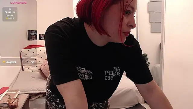 eva_twiss's cam snapshot