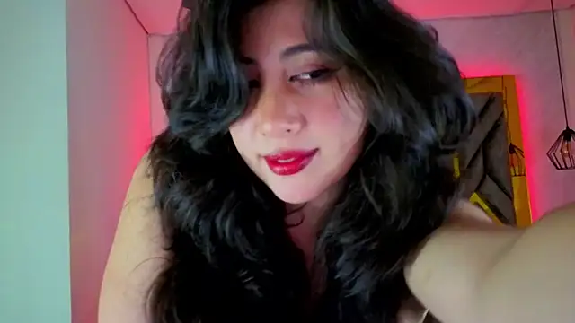 Luvienne live sex cam