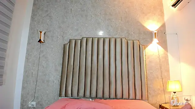 ArissDeLuna's cam snapshot