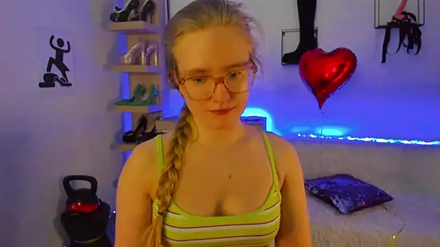 NancyHottie's cam snapshot