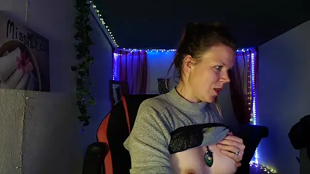 CallMeMaria's cam snapshot