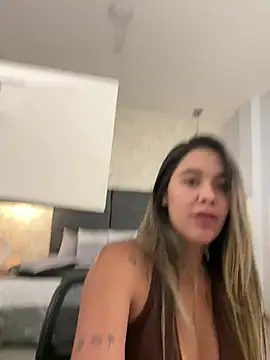 Emilia_Bakerr live sex cam