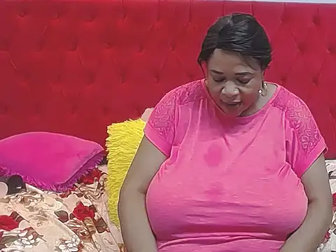 BustyQueenXXL's cam snapshot