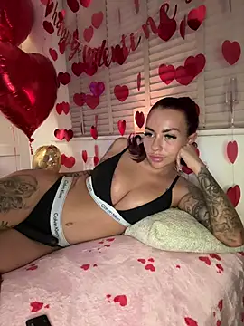 BELLABLACKXUK's cam snapshot