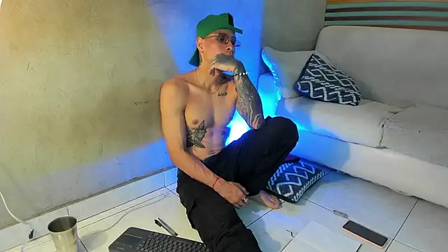 french_sexx's cam snapshot