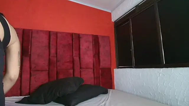 LilithVibe_'s cam snapshot