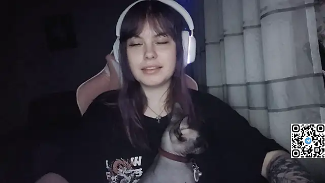 KristiBloom's cam snapshot