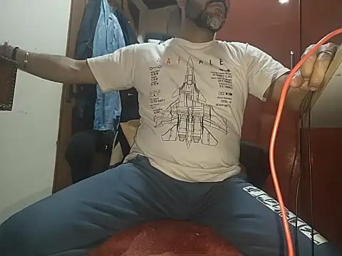 Love_Sweat5's cam snapshot