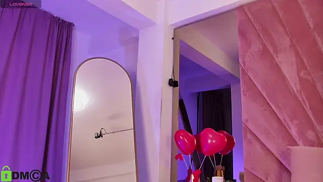 MilaHoneyy's cam snapshot