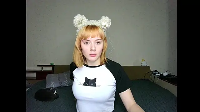 Little_fox404's cam snapshot