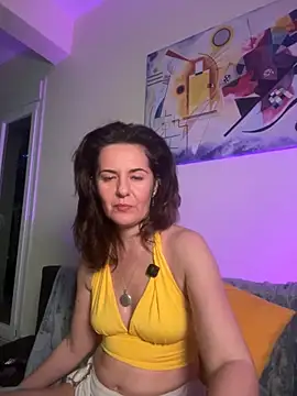 Witch_in_Velvet live sex cam