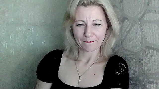 Kitti-Ellison's cam snapshot