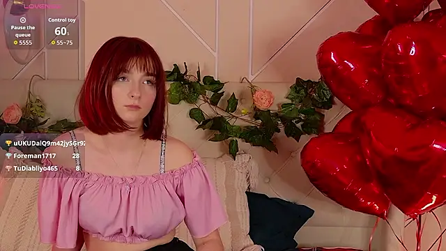 MaddyBirch's cam snapshot